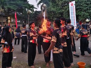 Permainan Bola Api Boles Sukabumi Pecahkan Rekor MURI Permainan Bola Api Boles Sukabumi Pecahkan Rekor MURI