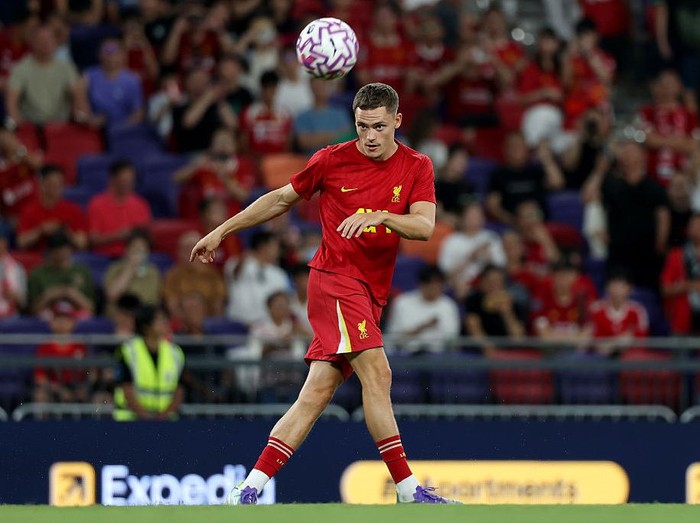 HONG KONG, CHINA - JULY 26: (THE SUN OUT, THE SUN ON SUNDAY OUT) Florian Wirtz of Liverpool passes the ball during the warm up prior to the Pre-Season Friendly between Liverpool FC and AC Milan at Kai Tak Sports Park on July 26, 2025 in Hong Kong, China. (Photo by Liverpool FC/Liverpool FC via Getty Images)