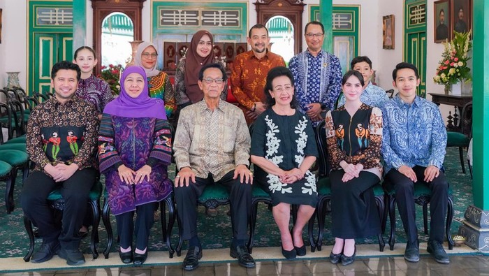 Gubernur Jatim dan Wagub Jatim, Khofifah-Emil menemui Gubernur DIY Sri Sultan Hamengkubuwono IX di Yogyakarta.