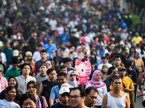 Video: POV Nonton Pagelaran Sabang Merauke Gratis di CFD Jakarta Video: POV Nonton Pagelaran Sabang Merauke Gratis di CFD Jakarta