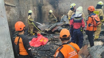 Amuk Jago Merah di Lenteng Agung Telan Korban Jiwa