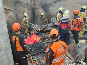 Amuk Jago Merah di Lenteng Agung Telan Korban Jiwa