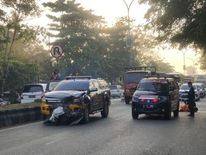 Polda Kalsel Janji Usut Tewasnya Pelajar Tertabrak Mobil Polisi Polda Kalsel Janji Usut Tewasnya Pelajar Tertabrak Mobil Polisi