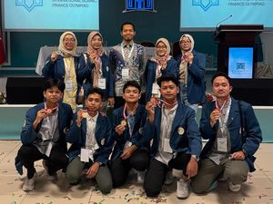 Inovasi Wakaf Reksa Dana Antar Mahasiswa Unair Raih Medali di Turki Inovasi Wakaf Reksa Dana Antar Mahasiswa Unair Raih Medali di Turki