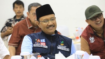 Gelar Rapat di Hari Libur, Mensos Evaluasi Pelaksanaan Sekolah Rakyat
