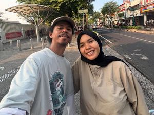 Momen Raim Laode Pertama Kali Tamasya Bareng Komang Usai 3 Tahun Nikah Momen Raim Laode Pertama Kali Tamasya Bareng Komang Usai 3 Tahun Nikah
