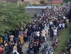 Terduga Pembunuh Bocah 6 Tahun di OKI Ditangkap, Warga Kepung Rumah Pelaku