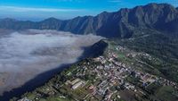 Suhu Bromo Kian Menggigit di Puncak Kemarau