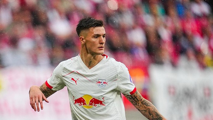 Benjamin Sesko of RB Leipzig  looks on during the 1. Bundesliga match between RB Leipzig and VfB Stuttgart at Red Bull arena, Leipzig, Germany on May 17, 2025. (Photo by Ulrik Pedersen/NurPhoto via Getty Images)
