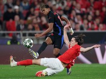 Eks Pemain Madrid: Carreras Akan Redam Lamine Yamal Lagi