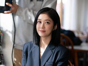 8 Potret Transformasi Jang Nara, Ngaku Tertekan Punya Wajah Baby Face 8 Potret Transformasi Jang Nara, Ngaku Tertekan Punya Wajah Baby Face