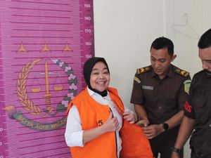 Sukabumi Sepekan: Senyum Bu Kades Usai Jual Posyandu Sukabumi Sepekan: Senyum Bu Kades Usai Jual Posyandu