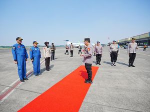 Kapolri Bertolak ke Lampung Groundbreaking SPPG Polri Kapolri Bertolak ke Lampung Groundbreaking SPPG Polri