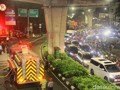 Potret Lalin Sekitar Pasar Taman Puring Macet Total Imbas Kebakaran