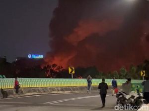 Kebakaran di Pasar Taman Puring Jaksel, Damkar Meluncur ke Lokasi