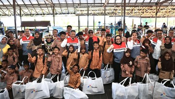 Hari Anak Nasional, Pertamina Beri 200 Paket Seragam Sekolah di Balikpapan