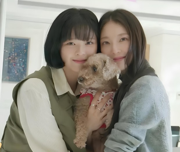 Potret Jung Yeon dan Gong Seung Yeon