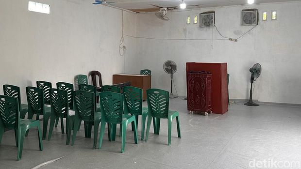 Rumah doa dibubarkan warga di Padang