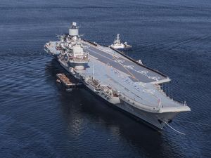 Satu-satunya Kapal Induk Rusia Terancam Jadi Rongsokan Satu-satunya Kapal Induk Rusia Terancam Jadi Rongsokan