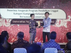 Unnes Sabet Penghargaan Kampus Berwawasan Konservasi di detikJateng-Jogja Awards