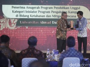 UAD Raih detikjateng-jogja Awards 2025 Program Pendidikan Unggul