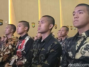 Ekspresi Para Calon Taruna Akpol Jelang Pengumuman Hasil Seleksi Tingkat Pusat Ekspresi Para Calon Taruna Akpol Jelang Pengumuman Hasil Seleksi Tingkat Pusat