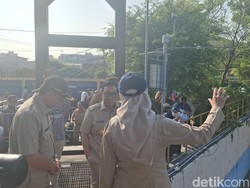 Pramono Mau Waduk Pluit Dimodernisasi, Tak Bergantung Ekskavator Ambil Lumpur