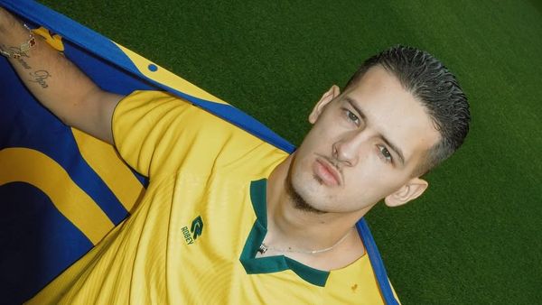 Ragam Foto Justin Hubner Berseragam Fortuna Sittard