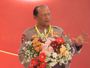 Anev Sitkamtibmas, Kapolda Jatim Tekankan Keamanan Sebagai Investasi Anev Sitkamtibmas, Kapolda Jatim Tekankan Keamanan Sebagai Investasi