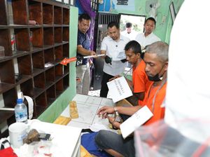Penampakan Pabrik Ekstasi Rumahan di Markas Ormas Medan Penampakan Pabrik Ekstasi Rumahan di Markas Ormas Medan