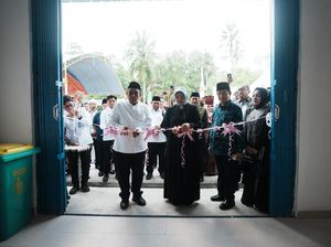 Menag Resmikan Dapur MBG Pertama di Bone, Jadi Penggerak Ekonomi Warga