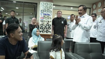 Menteri Imipas Sapa Warga di Kantor Imigrasi Malang: Ada Pungutan Liar?