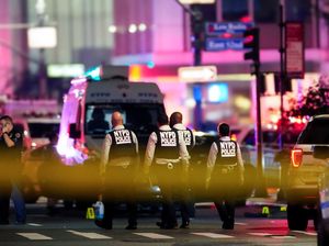 Video Penembakan di Manhattan AS, 5 Orang Tewas Termasuk Polisi-Pelaku Video Penembakan di Manhattan AS, 5 Orang Tewas Termasuk Polisi-Pelaku