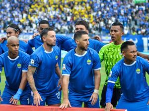 Tiga Apparel yang Iringi Perjalanan Juara Persib Bandung Tiga Apparel yang Iringi Perjalanan Juara Persib Bandung