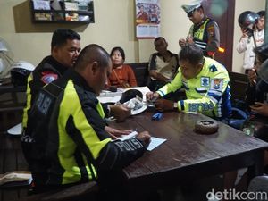7.646 Pelanggar Termasuk Pemotor Bawa Miras Ditindak di Blitar 7.646 Pelanggar Termasuk Pemotor Bawa Miras Ditindak di Blitar