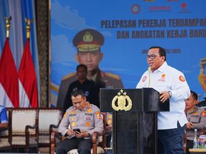 Presiden KSPSI Andi Gani Apresiasi Kapolri Sangat Peduli Nasib Buruh Presiden KSPSI Andi Gani Apresiasi Kapolri Sangat Peduli Nasib Buruh