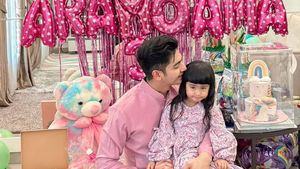 8 Beda Gaya Ria Ricis & Teuku Ryan Rayakan Ultah Moana, Ada yang Capai Rp 1 M