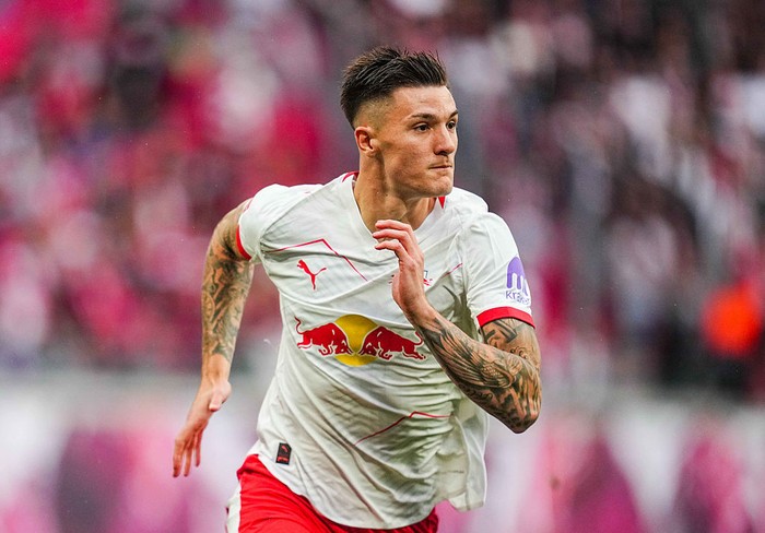 Benjamin Sesko Benjamin Sesko of RB Leipzig looks on during the 1. Bundesliga match between RB Leipzig and VfB Stuttgart at Red Bull arena, Leipzig, Germany on May 17, 2025. (Photo by Ulrik Pedersen/NurPhoto via Getty Images)