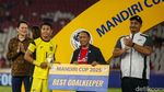 Momen Timnas Indonesia Naiki Podium Runner-Up Piala AFF U-23 2025