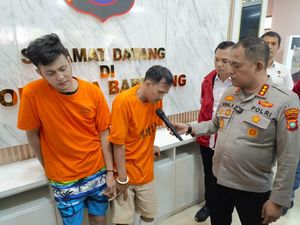 2 Pencuri Modus Pecah Kaca Mobil di Batam Diringkus Polisi 2 Pencuri Modus Pecah Kaca Mobil di Batam Diringkus Polisi