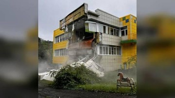 Rusia Diguncang Gempa-Tsunami, Atap Gedung Runtuh-Dinding TK Ambruk