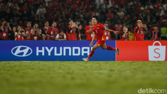 Lihat Lagi Duel Keras Indonesia Vs Vietnam di Final Piala AFF U-23 2025 Timnas Vietnam U23 berhasil kalahkan Timnas Indonesia U23 dengan skor tipis 0-1 di SUGBK, Jakarta, Selasa (29/7/2025).