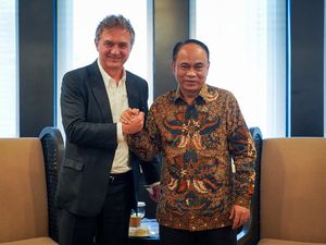 Budi Arie Bertemu Pemilik Peternakan Terbesar Dunia Bahas Kopdes Merah Putih Budi Arie Bertemu Pemilik Peternakan Terbesar Dunia Bahas Kopdes Merah Putih