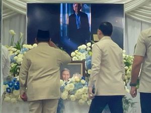 Hormat Terakhir Prabowo Buat Kwik Kian Gie Hormat Terakhir Prabowo Buat Kwik Kian Gie