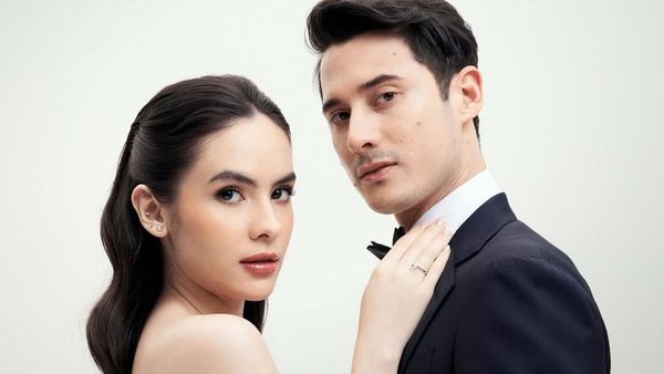 Foto Bareng Nino Fernandez, Cincin di Jari Manis Steffi Zamora Jadi Sorotan