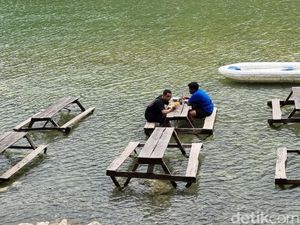 Warung Instagramable di Tepi Sungai Diberi Bintang 1 gegara Pungli, Kok Bisa? Warung Instagramable di Tepi Sungai Diberi Bintang 1 gegara Pungli, Kok Bisa?