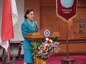 Implementasikan PP Gubernur, TP PKK Gianyar Beri 20 Unit Teba Modern