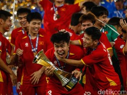 Di sisi lain, kekalahan ini menjadi pil pahit bagi Timnas U-23 Indonesia yang tampil menjanjikan sepanjang turnamen. Dukungan publik tuan rumah yang memadati SUGBK belum cukup untuk mematahkan dominasi Vietnam.