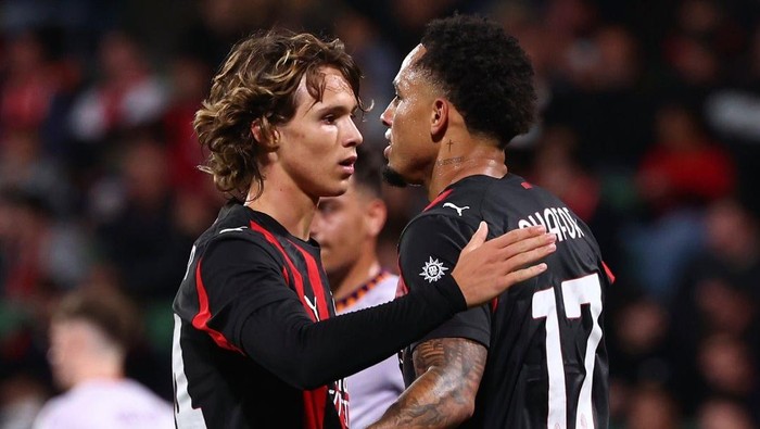 AC Milan meraih kemenangan besar saat bertemu klub Australia, Perth Glory, di laga uji coba. Rossoneri berpesta delapan gol tanpa balas.  Duel digelar di HBF Park, Kamis (31/7/2025) petang WIB.