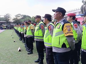 1.431 Personel Polisi Siaga Amankan Rombongan RI 4 di Palembang 1.431 Personel Polisi Siaga Amankan Rombongan RI 4 di Palembang